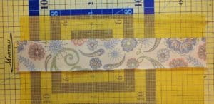 Vinyl Mesh Tote 11 Photo of position of top accent fabric on vinyl mesh tote for first seam