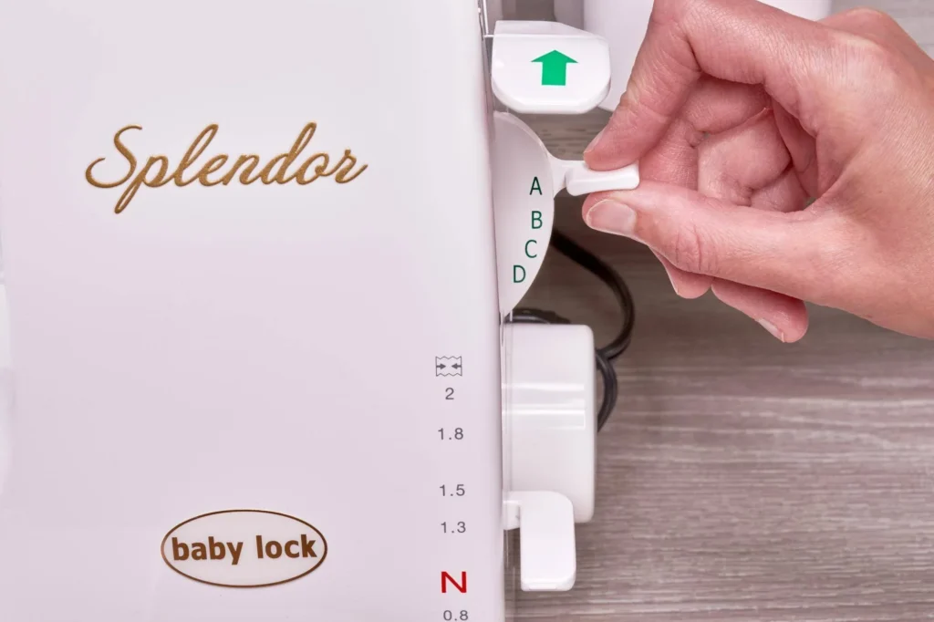 Automatic Thread Delivery™ System (ATD) Baby Lock Splendor Overlock & Coverstitch Serger